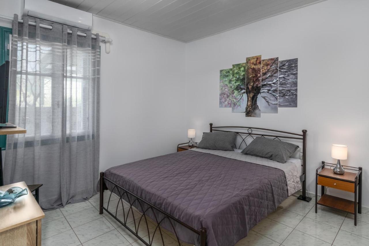 Apartamento Wood And Stone Adamantas  Exterior foto